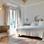 Apricus Boutique Apricale