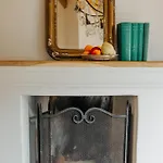 Apricus Boutique Nocleg ze śniadaniem