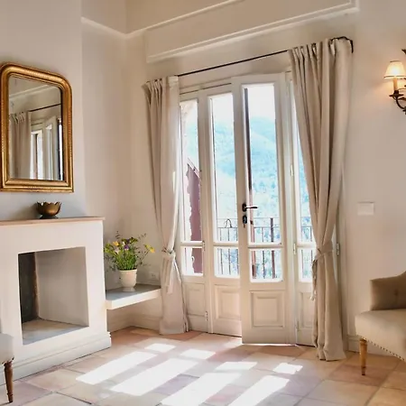 Apricus Boutique Oda ve Kahvaltı 4*