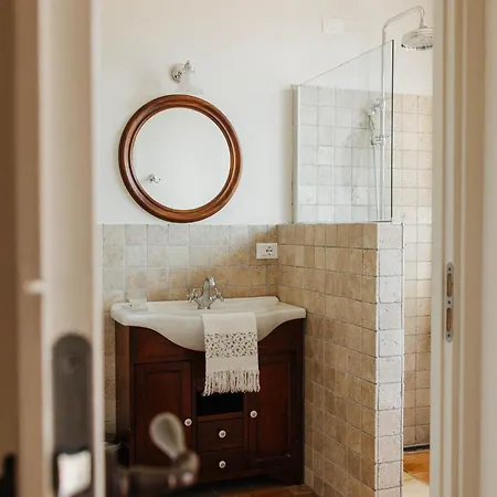 Bed and Breakfast Apricus Boutique