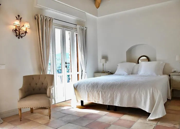 Apricus Boutique Apricale