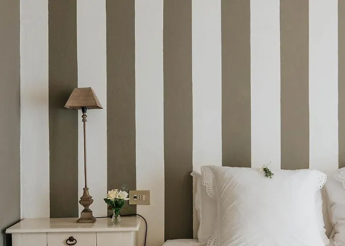 Apricus Boutique Bed & Breakfast